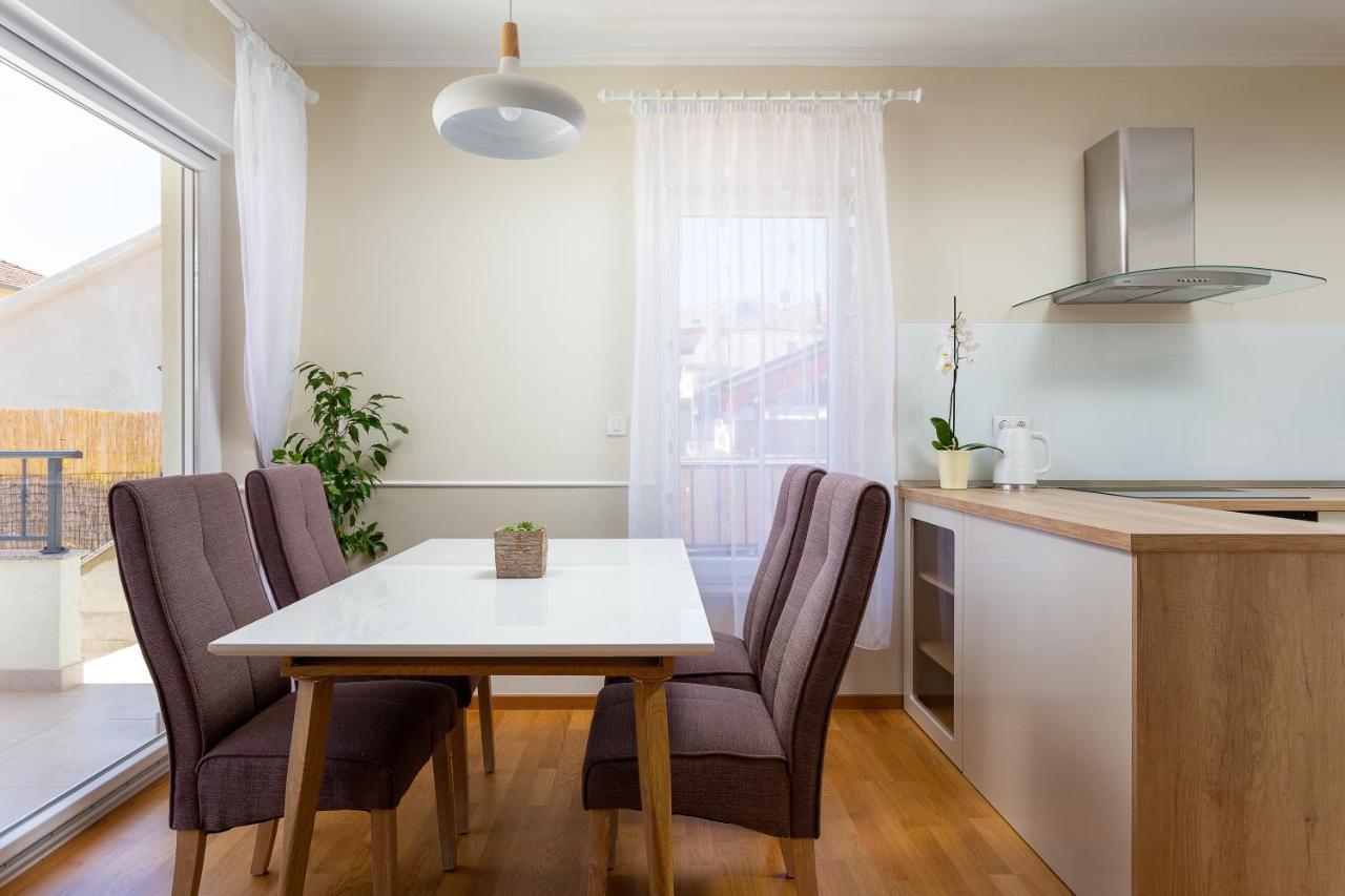 Appartement Gajo Deluxe à Trogir Extérieur photo
